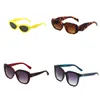 Ny modetoppsäljande designer solglasögon för kvinnor 90-tal retro trendig klassisk vintage rektangel gafas nyanser estetiska tillbehör med låda