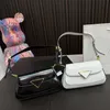 Klasyczne torby z klapami designerskie torby Crossbody Women Luxury torebki błyszczące skórzane pachę