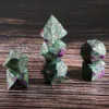 Natural Ruby in Zircite Polyhedral Loose Gemstones Dice 7st Set Dungeons Dragons Stone Dice Set Dnd RPG Games Ornament Spot Varor Partihandel acceptera anpassade