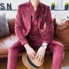 Mäns kostymer Blazers 2023 Business Groom Tuxedo Suit Blazer and Pants Wine Red Grey Luxury Velvet Men Costume Mariage Homme Jacketvestpants 230915