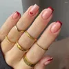 Fałszywe paznokcie 24pcs/Set Short Square Press On French Love Heart Fałszywe paznokcie z projektem Pełna okładka Odłączona manicure