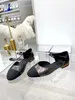 Mary Shoes Zapatilla de diseñador para mujer, sandalias deslizantes, sandalias de verano, zapatos de gatito con tacón grueso, marca clásica, zapatillas informales de playa para mujer, sandalias de playa 35-42