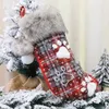 Chaussettes en fourrure de patte de chien, décorations d'arbre de noël suspendues, bas de dessin animé, ornements de fête, cadeaux de noël, bonne année