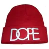 Lettera DOPE Cappello lavorato a maglia con ricamo 3D Cappello caldo personalizzato per danza di strada Hip Hop da uomo e da donna