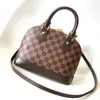 Sac de créateur Sac fourre-tout de luxe Sac à main pour femme Épaule Capuchines LLS Sac à bandoulière en cuir vintage Mode Plaid Zipper Ouverture Sac à bandoulière Sac Shell Sac Boston