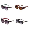 Ny modeutseende Top Hot-Selling Designer Unisex Polariserade solglasögon Trendiga solglasögon Män/kvinnor 100% UV Blockerar estetiska tillbehör med låda