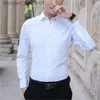 Felpe con cappuccio da uomo 2022 Autunno nuovo stile camicie da lavoro casual a maniche lunghe da uomo slim-fit tinta unita abbigliamento formale L230916