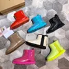 Designer Austrália Botas de Neve Clássicas Mulheres Mini Bota Inverno Moda Neve Marrom Preto Bege Furry Homens Mulheres Transparente Cetim Ankle Bootes