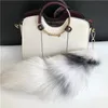 40 cm 16 -Long 100% verklig äkta Cross Fox Fur Tail Keychians Plush Pom Poms Cosplay Toy Keyrings Car Keychain Bag Charm Tasse2424