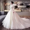 Hochzeit neue Blei europäischen und amerikanischen Prinzessin Traum lange Drag Schwanz Retro große Größe Qi Di Braut Hochzeitskleid Mädchen2547