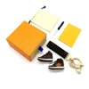 Hög QualTiy Luxury Keychain Designers Key Chain Gift Men Women Car Bag Keychains With Box och Packaging285D