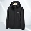 Mensjackor Designer Windbreaker Rainproof Jacket Tröja Tryck Mänskjorta Skjorta Kvalitet Rund ärm Topp 98ic#