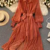 Robes décontractées de base Printemps et été français Vintage Maxi Robe robe d'été dames à manches longues Orange à pois en mousseline de soie robes plissées Femme Robe 220419 L230916