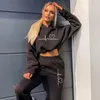 Frauen Hoodies Lose Stil Pullover Crop Top Frauen Zwei Stück Set 2023 Herbst Winter Mode Langarm Mit Kapuze Sport lässige Trainingsanzug Für