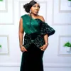 2021 Plus Size Árabe Aso Ebi Verde Escuro Sereia Vestidos de Baile Um Ombro Veludo Noite Formal Festa Segunda Recepção Vestidos ZJ22287t