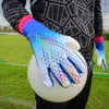 スポーツグローブフットボールグローブサッカーラテックスゴールキーパーグローブキッズ大人の肥厚されたサッカーのゴールキーパー子供保護グローブ230915