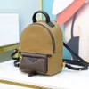 10A أعلى جودة مصممي حقيبة الظهر مصممين الكتب مصمم حقائب الظهر على ظهر Backpack Women Designer Back Pack Pack Pack L046