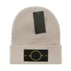 2021S Tanie dzianinowe czapki dla mężczyzn sport z czapką kobiety wełniane dzianinowe dzianinowe dzianinowe kapelusz gorro czaszki ciepłe strażniki zimowe czapkę pom275s