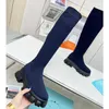 Neue Manschetten-Rippensocken, niedriger Absatz, hohe Stiefel, Stretch-Strick, schwarzes Leder, Biker-Overknee-Stiefel, Luxus-Designer-Schuhe für Damen, Fabrikschuhe