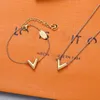 Designer Jewelry Necklace Bracelet Gold Letter Necklace Bracelet Women's Collarbone Chain Valentine's Day Girlfriend Mom Gift