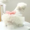 Vêtements pour chiens Charmante robe pour animaux de compagnie Adorable Costume Puffy Sash Dentelle avec broderie florale Mesh Patchwork pour petits chiens