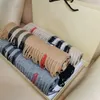 2023 Cashmere Scarf Designer Scarves Winter Men Women Quality Soft Thick Shawl Scarfs Fashion Scarve 4 Season Foulard