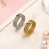 Designer-Marken-Buchstaben-Bandringe für Damen, 18 Karat vergoldet, versilberter Edelstahl, Liebe, Hochzeit, Schmuckzubehör, Ring, feine Schnitzerei, Fingerring