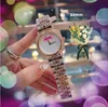 Popolare piccolo quadrante a due pin orologi da donna con anello di diamanti orologio con movimento al quarzo da 32 mm con data automatica orologio con bracciale a catena in oro rosa con cinturino in acciaio inossidabile fine