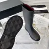 Bottes d'équitation de haute qualité pour femmes, doublure rouge sans genoux, classique noir, début d'automne, nouvelles bottes de cavalier surélevées, chaussures pour femmes rétro, 2023