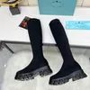 Nouvelles chaussettes côtelées à manchette Bottes hautes à talons bas Stretch Knit Biker en cuir noir sur les bottes au genou Chaussures de créateurs de luxe pour femmes Chaussures d'usine