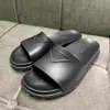 Verão novo designer de sandália mulheres slide homem sapato borracha em relevo triângulo conforto plataforma tasman chinelo plana moda ao ar livre sapato frete grátis