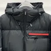 Zima 2023 Najnowsza kurtka Down Down Wysokiej jakości ciepły płaszcz na zewnątrz Materiał kamuflażowy Materiał Top Mens Down Tacets261W
