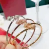 Panthere Series Biżuteria 18K Advanced Bangle Bangle Najwyższa jakość licznika Vintage bransoletki 2021 Nowy projektant Europejski SI273E