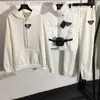 Lyxkvinnor Tracksuits Designer New Three Piece Set High Collar Cotton Coat Women Vest Coat Hoodie Hooded Plush Pullover Tröja Elastisk midja Casual Pants
