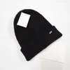 Erkekler Marka Beanies Örme Kadın Tasarımcıları Beanie Unisex Mektupları Açık Moda Sokak Spor Şapkası Sıcak Kış