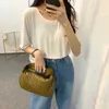 Woven Jodie Handbag Bottegass Leather Zipper Croissant Soft Leather Dinner Fashion Trend Held Cloud Bag Simple Bags Venetass