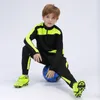 Maglie Tuta da calcio personalizzata Tuta da allenamento per ragazzo Tute da jogging Tuta da allenamento all'ingrosso Set di tute per club di calcio Giacche invernali per bambini 230915