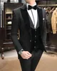 Ternos masculinos de veludo preto, colete de casamento, noivo 2023, blazer vermelho, 3 peças, jantar formal, festa de baile, elegante, feito sob encomenda