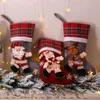 Cartoon Santa Snowman Reindeer Christmas Doll Socks Hanging Juldekorationer Candy Presentväska Ornament Xmas gåvor