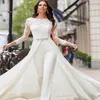 Eleganckie liniowe suknie ślubne długie rękawy koronkowy kombinezon 2023 Szyfonowy aplikacja Rucha Sweat Train Wedding Bridal Gowns229Q