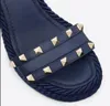 Women Wedge Sandal Studded Shoes Elegant Woman High Heels Calfskin Leather and Rivets Ankle Strap Luxury Designer 35-43eu med låda