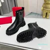 2023-Designerstiefel Martin Wicker Nails Leder-Bikerstiefel Schwarz Einfache Mode-Plateaustiefel mit Riemen und Reißverschluss