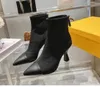 Bottes tricotées élastiques à point pointu français Stiletto, nouvelle collection automne et hiver