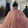 2024 rosa glänzende Quinceanera-Kleider, Ballkleid, Perlen, herzförmiger Blumen-3D-Blumen-Korsett-Rücken-Tull, süßes 15-16-Mädchen-Kleid