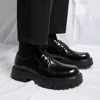 Schwarzer britischer Stil, dicker Boden, runde Zehen, Lackleder-Schuhe, Arbeitsschuhe, handgefertigt, lässig, formelle Oxford-Schuhe, Schnürschuhe für Jungen, Partykleid, Stiefel