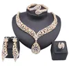 Luxe Dubai Gouden Kleur Sieraden Set Italië Elegante Vrouwen Kristallen Ketting Oorbellen Ring Armband Bruid Bruiloft Accessoires