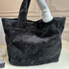 Fashion Women torebki luksusowe designerskie torby torba czarna pluszowa hobo na zewnątrz torba na ramię wysokie pojemność