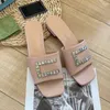 Zomer g Platte Schoenen Designer Dames Sandalen Glijbaan Leer Strass Vierkante Kop Dikke Hak Sandaal Slippers 35-39