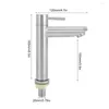Torneiras de pia do banheiro Torneira de aço inoxidável G1/2 Thread Único tipo de chave fria Torneira de água Lavatório de cozinha
