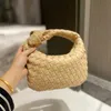 Handbag Bottegass Woven Jodie Women Luxurys Designer Väskor Högkvalitativ äkta läderplånböcker mjuk plyschväska mini päls eko päls hobo underarmsäck venetass